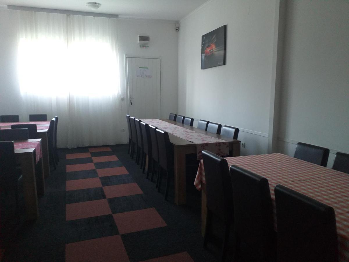 Enka Apartmani Belgrado Exterior foto