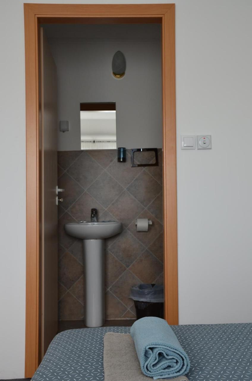 Enka Apartmani Belgrado Exterior foto
